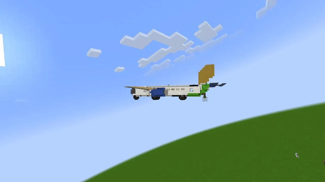 airliner. can fly from water my best plane